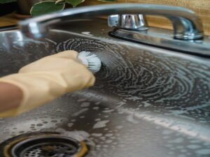 Unclog a Kitchen Sink Drain