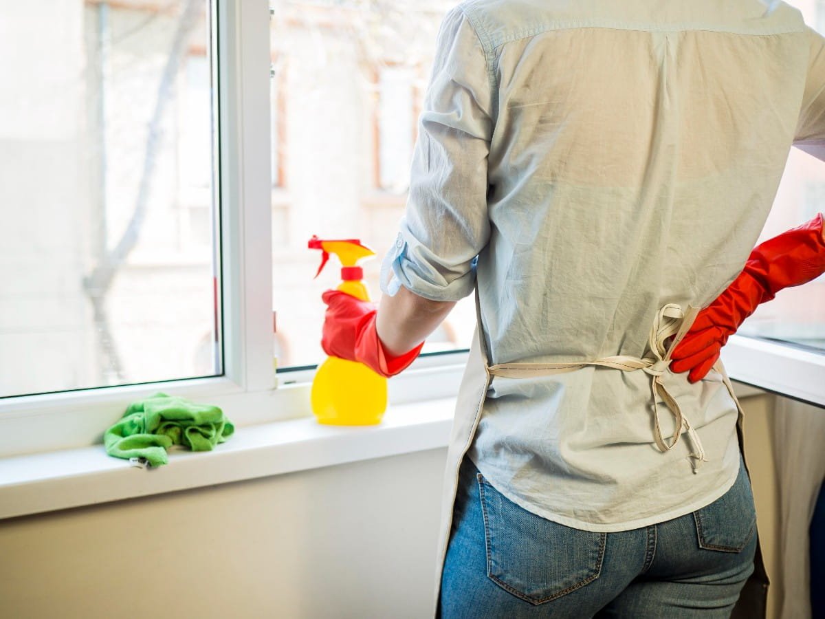 A room-by-room plan makes whole-house deep cleaning easier to manage.
